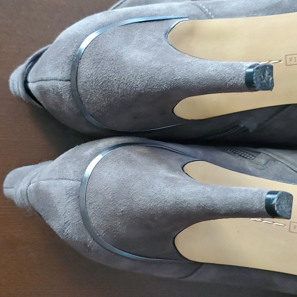 Vince Camuto gray suede booties - Picture 10 of 11